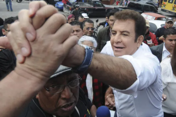 رئيس هندوراس يترشح للانتخابات الرئاسية... رغم حظر الدستور