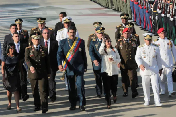 مادورو يبسط نفوذه على الشركات الوطنية