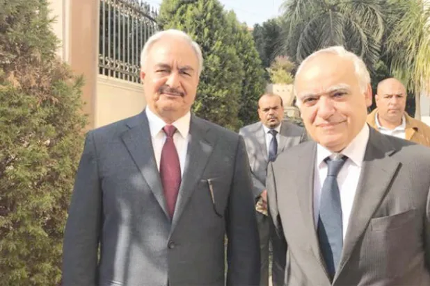 حفتر يلتقي سلامة... ومصر تحاول إقناعه بإتاحة الفرصة للحل السلمي