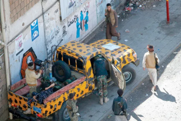 دبابات حوثية تدخل حرب الشوارع في صنعاء