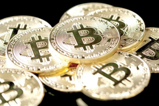 تذبذبات عنيفة لـ«بتكوين» تنذر بانفجار «الفقاعة»