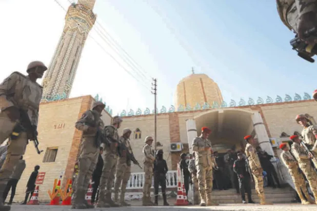 نظرة إلى الصراع المتنامي بين «القاعدة» و«داعش» في سيناء