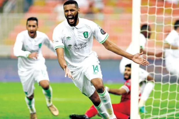 الأهلي يزيد جراح الاتفاق برباعية ويقفز نحو الصدارة