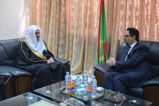 وزير الثقافة الموريتاني خلال استقباله الأمين العام لرابطة العالم الإسلامي 