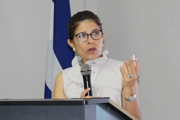 هندوراس: مقتل شقيقة الرئيس و5 آخرين في تحطم مروحية