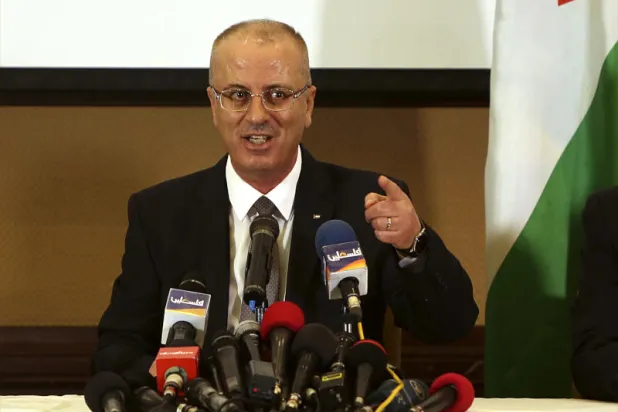 رئيس الوزراء الفلسطيني رامي الحمد الله (أ.ب)