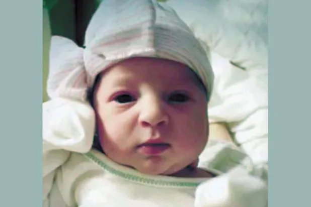 ميلاد أول طفلة من جنين مجمد قبل 25 عاماً