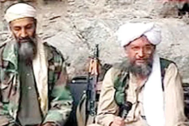 صورة أرشيفية تجمع بن لادن والظواهري («الشرق الأوسط»)