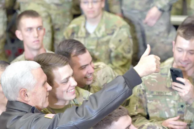 بنس: الولايات المتحدة موجودة في أفغانستان {لننجز المهمة}