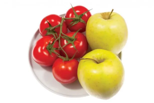 Apples, Tomatoes Reduce Damage Caused by Smoking