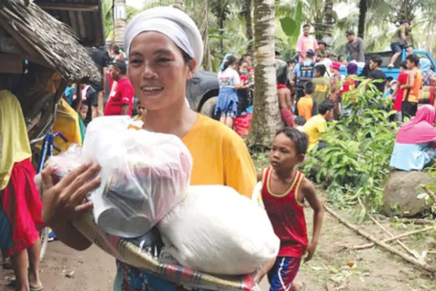 كوارث طبيعية وبشرية تحصد مئات الأرواح في الفلبين