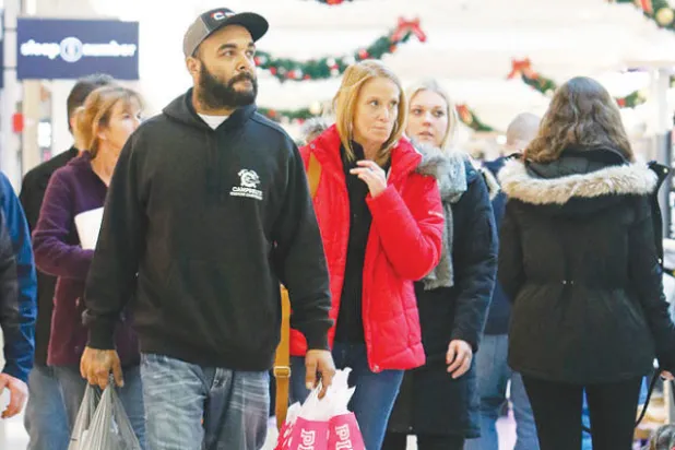 أميركا تبدأ العام بزيادة في الأجور... لكنها ليست كافية