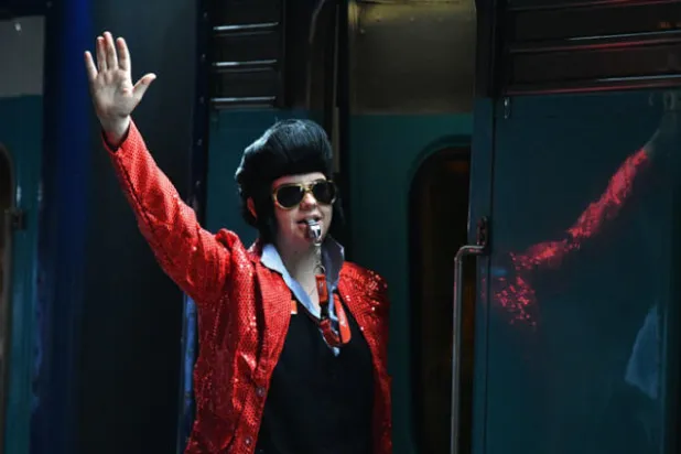 «إلفيس إكسبريس» ينقل مئات المحبين إلى مهرجانه السنوي في أستراليا