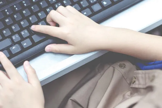 تنامي سرقة المحتوى الصحافي يهدد «مهنة البحث عن المتاعب»