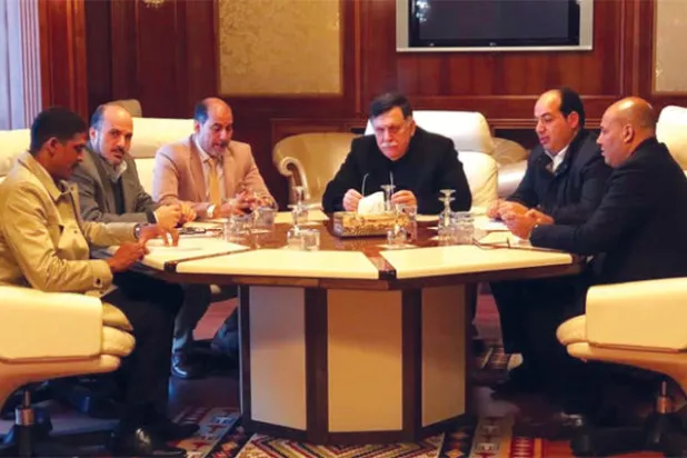 طرابلس تخشى تجدد الاشتباكات... والسراج يناقش تعديل حكومته