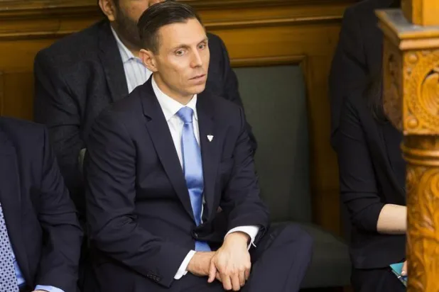 فضائح التحرش تطيح بسياسيين جدد... وهؤلاء أبرز المتورطين