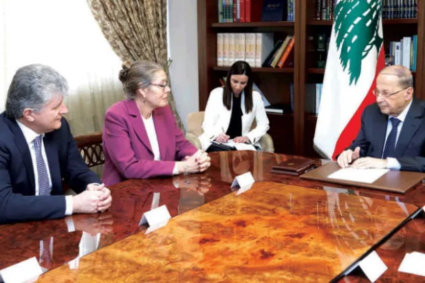 عون يدعو الأمم المتحدة لمنع إسرائيل من بناء جدار حدودي