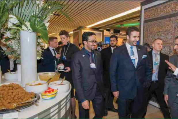 الأمير خالد بن سلمان سفير السعودية لدى الولايات المتحدة يحضر فعالية «مسك الخيرية» بدافوس أول أمس (حساب «مسك الخيرية» على «تويتر»)