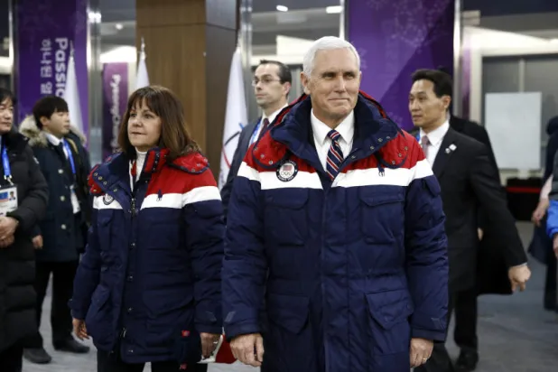 نائب الرئيس الأميركي يتغيب عن العشاء مع قادة الكوريتين