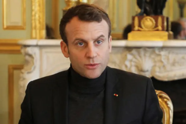 ماكرون يريد إعادة تنظيم «الإسلام الفرنسي»