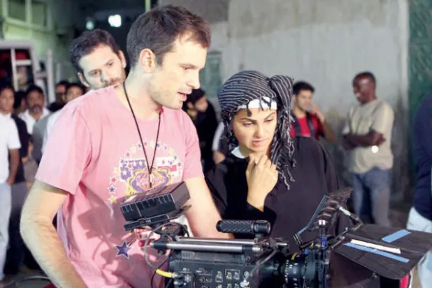 عهد كامل أول ممثلة سعودية على الشاشة البريطانية