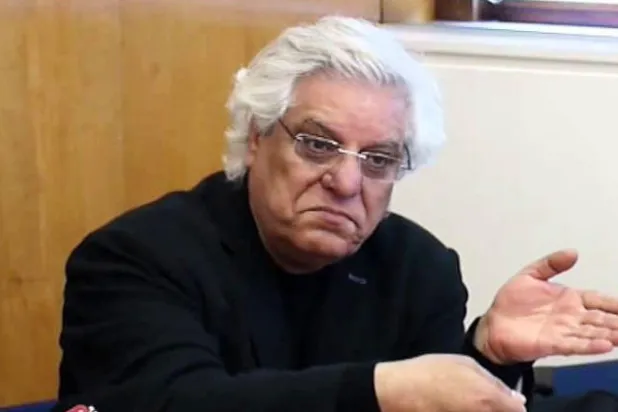 وفاة عالم الاجتماع والمفكر العراقي فالح عبد الجبار