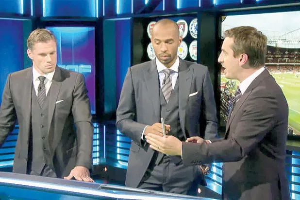 هل اللاعبون السابقون محللون جيدون لكرة القدم؟