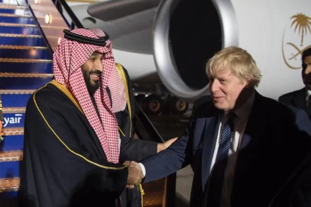 ولي العهد السعودي خلال وصوله العاصمة البريطانية لندن (واس)