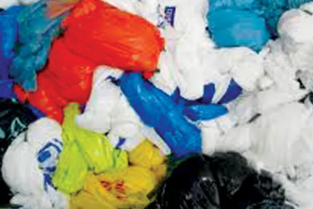 نجاح حرب كولومبيا على الأكياس البلاستيكية