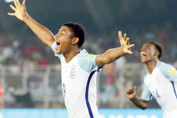 هل منح بروستر «يويفا» الدفعة اللازمة للتحرك ضد العنصرية؟