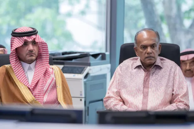 وزير الداخلية السعودي يصل إلى الفلبين