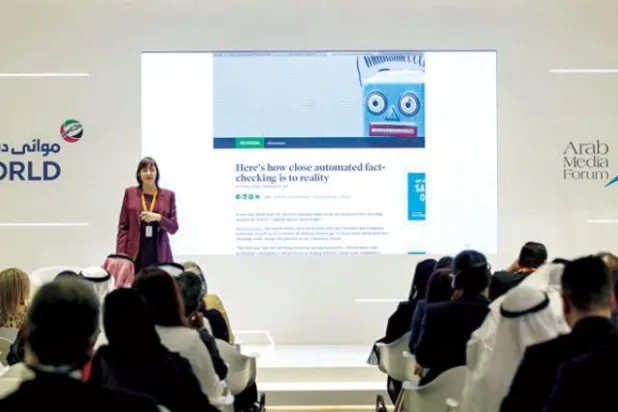 مسؤولة الذكاء الاصطناعي لدى «أسوشييتد برس»: الوظائف الصحافية الروتينية ستلغى