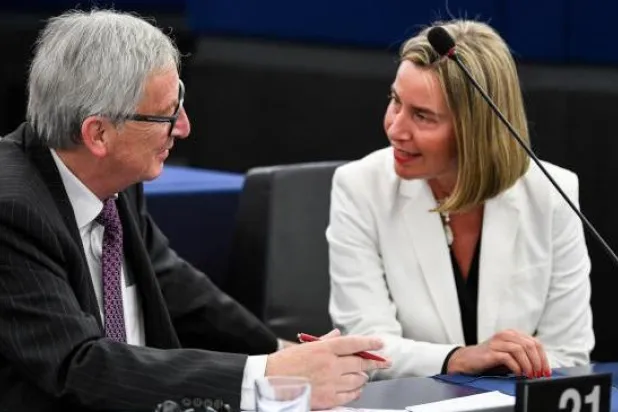 المفوضية الأوروبية توصي ببدء مفاوضات الانضمام مع ألبانيا ومقدونيا