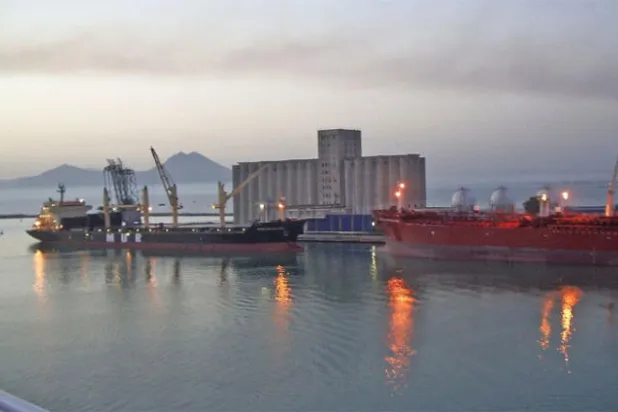 مؤسسة تصنيف فرنسية ترفع من تقييم المخاطر في اقتصاد تونس