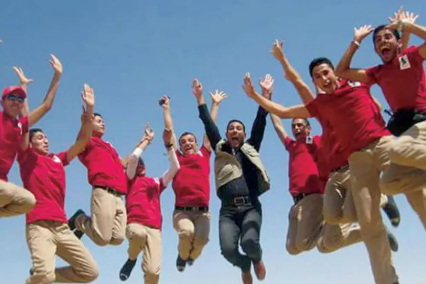 «الصامتون»... فرقة موسيقية مصرية من الصم والبكم تقاوم عزف اللحن الأخير