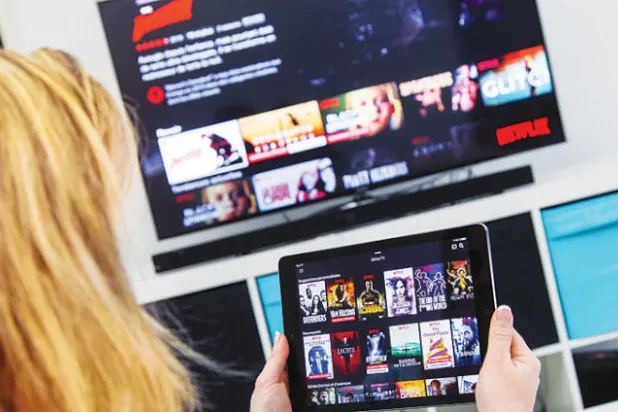 هل تقتل «نتفليكس» التلفزيون كما عرفناه؟