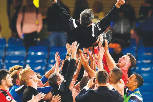 هيدرسفيلد... أقوى قصة بقاء في الدوري الإنجليزي الممتاز