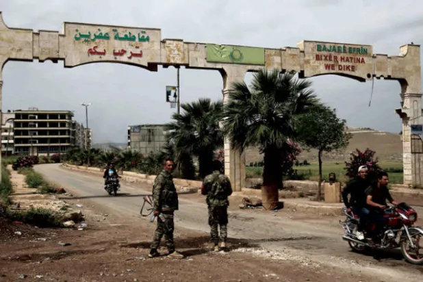 أنقرة طوّقت إدلب... وعين دمشق على غرب حلب