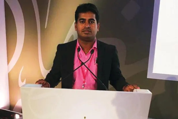 كيزل عمر: ندرّس كل أنواع الشعر العربي... من العمودي إلى قصيدة النثر