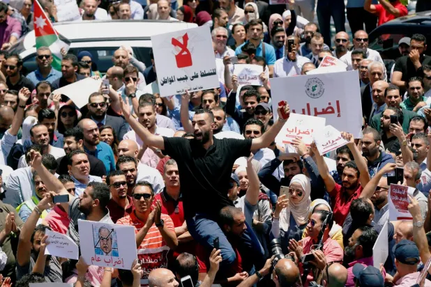 Jordan: Unions at Odds Over Continuing Protests