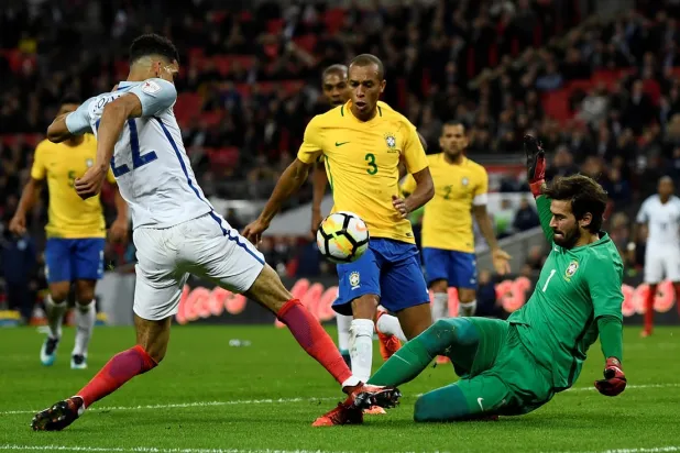 Miranda: Brazilian Who Chose to Play in Defense to Honor His Brother