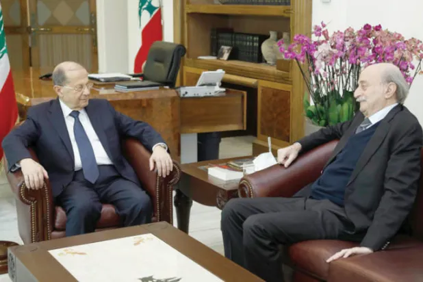 هجوم جنبلاط على عون يتفاعل ويهدد بنسف علاقتهما