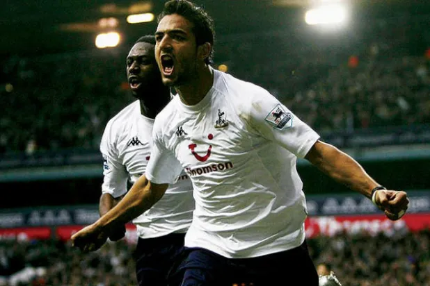ميدو يحتفل بهدف أحرزه لتوتنهام عام 2005