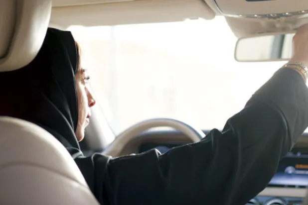 «أوبر» تمنح السائقات في السعودية أفضلية اختيار راكبات