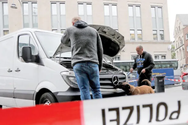 إخلاء كاتدرائية كولون وتوقيف مشتبه به خوفاً من اعتداء