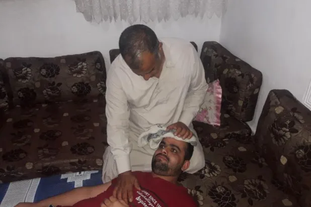 لاجئ سوري يروي معاناته في الحرب التي أفقدته «كل جميل»