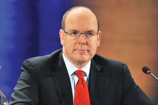 أمير موناكو يكشف عن مجموعة سياراته النادرة