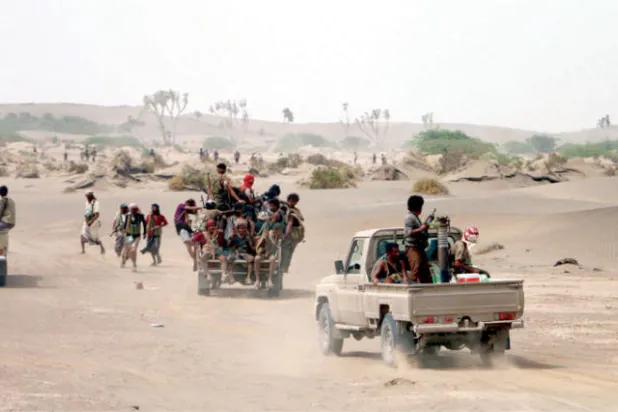 الحوثيون يقتحمون مخزناً إغاثياً في الحديدة... ويخطفون موظفين أمميين