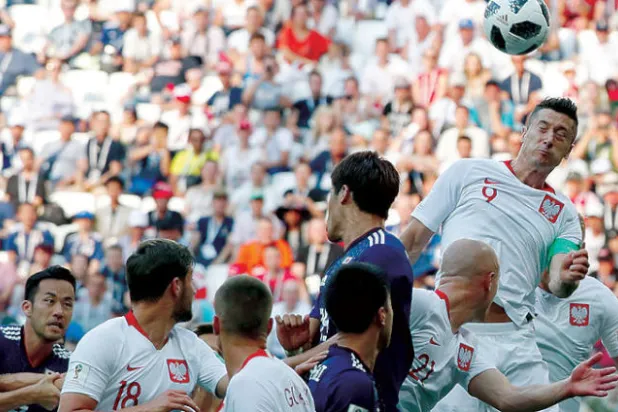 ليفاندوفسكي هداف التصفيات فشل في إحراز أي هدف (رويترز)