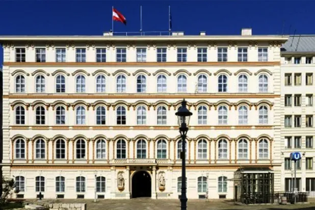 النمسا تطلب رفع الحصانة عن دبلوماسي إيراني